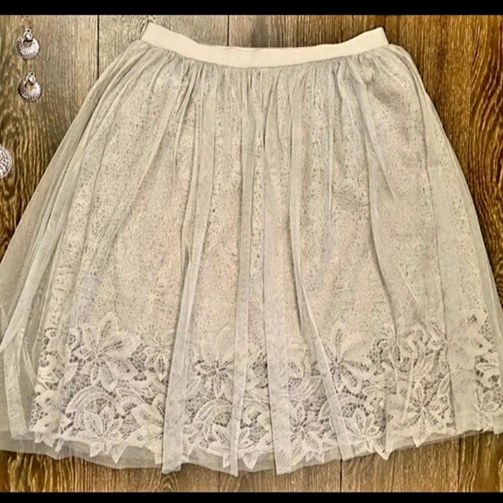 Skirt - Picture 2 of 4